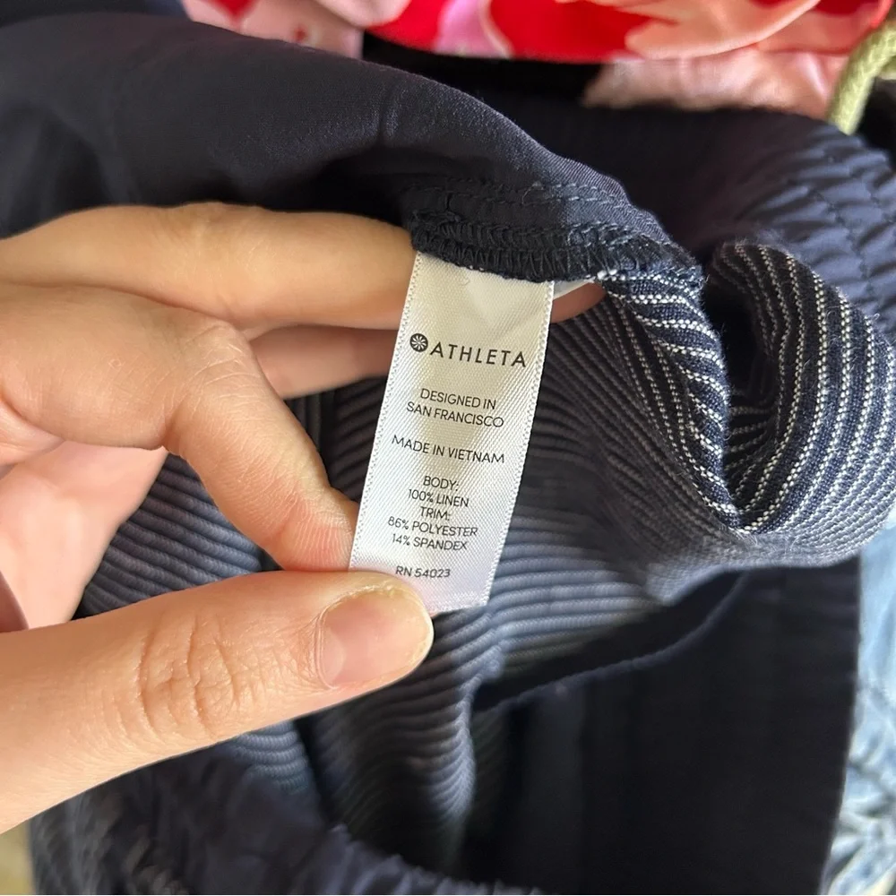 Athleta Stripe Bali‎ Linen Ankle Pants Navy Blue Stripe Size 4